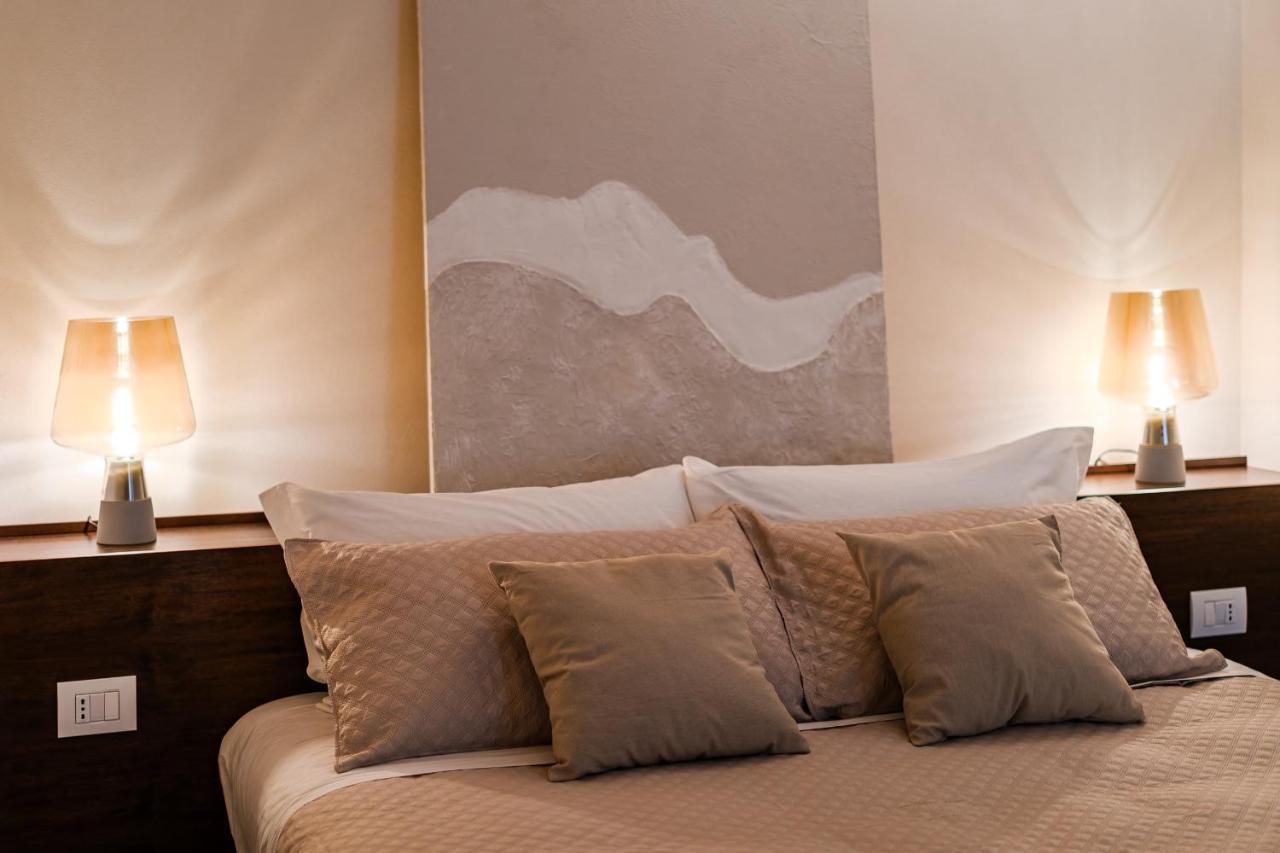 Helloapulia Charming Palazzo Clemente - Self-Catering Suites With Aircondition โมโนโปลี ภายนอก รูปภาพ
