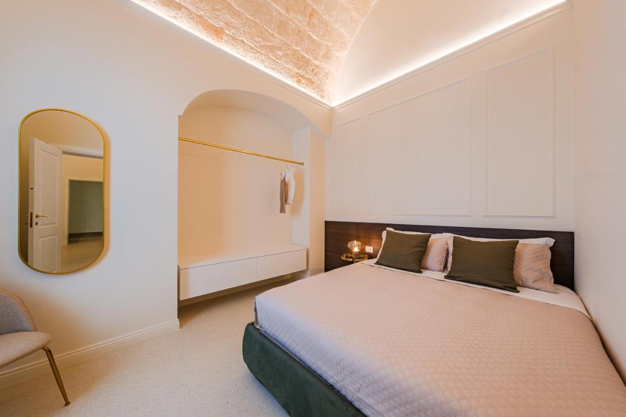 Helloapulia Charming Palazzo Clemente - Self-Catering Suites With Aircondition โมโนโปลี ภายนอก รูปภาพ