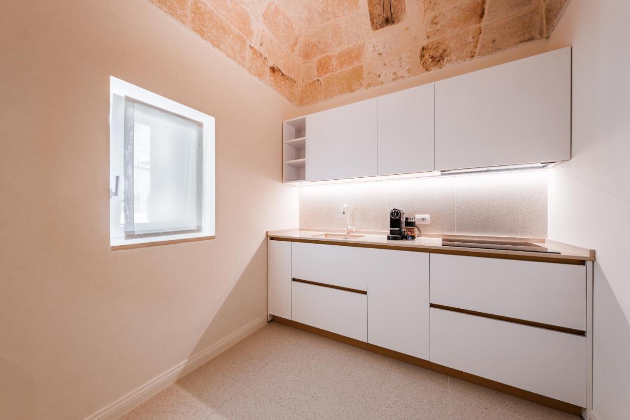Helloapulia Charming Palazzo Clemente - Self-Catering Suites With Aircondition โมโนโปลี ภายนอก รูปภาพ