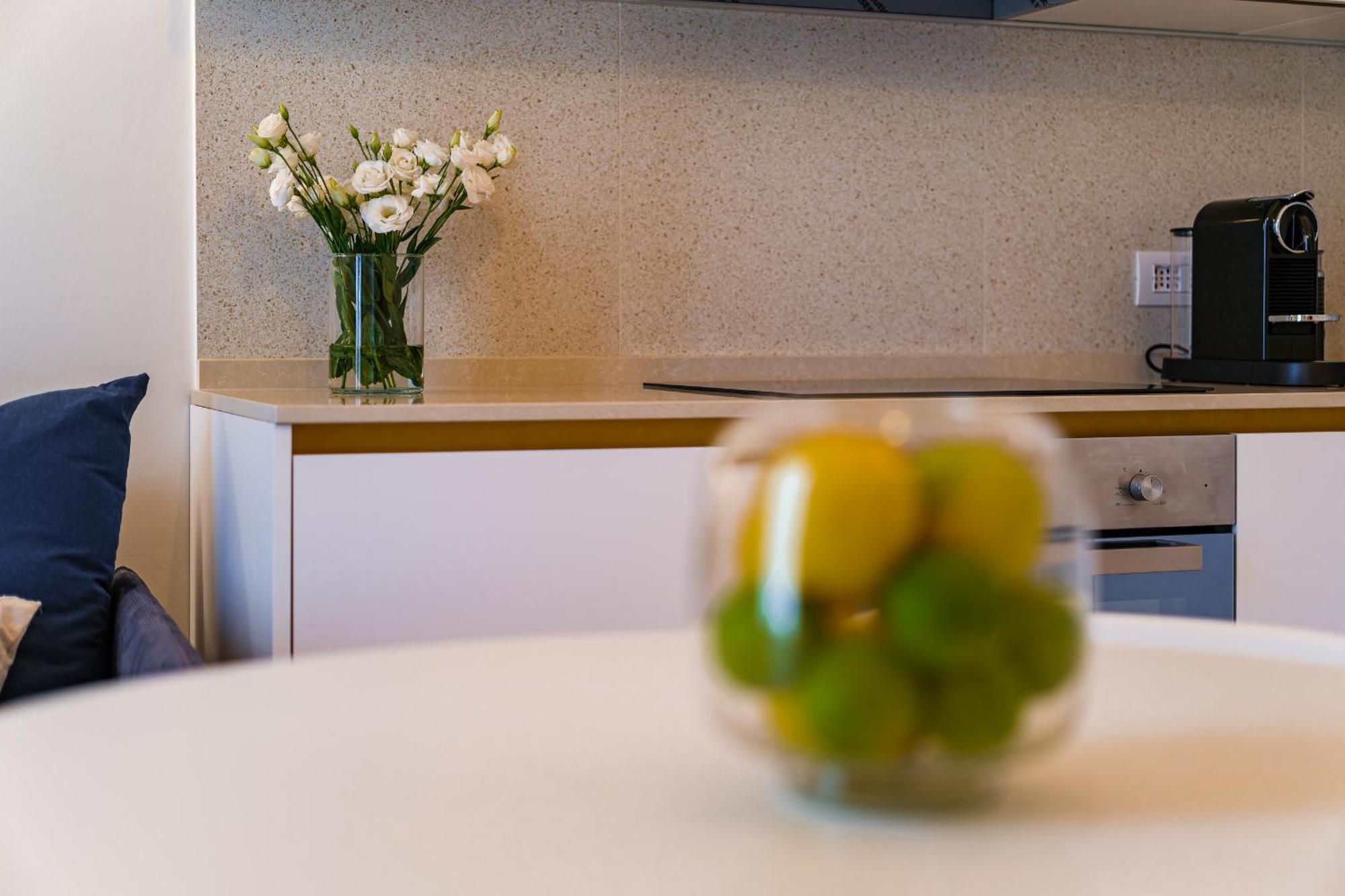 Helloapulia Charming Palazzo Clemente - Self-Catering Suites With Aircondition โมโนโปลี ภายนอก รูปภาพ