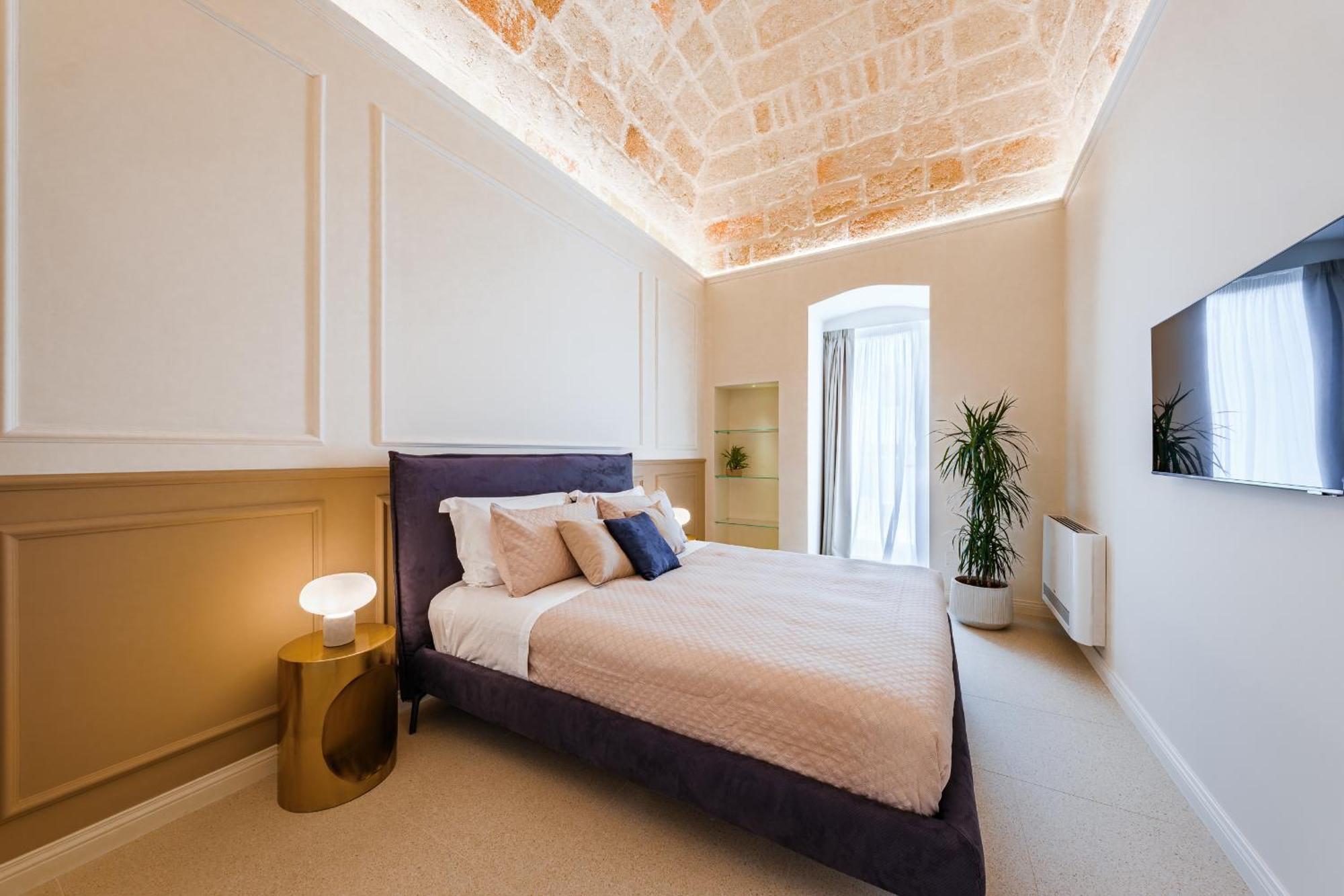 Helloapulia Charming Palazzo Clemente - Self-Catering Suites With Aircondition โมโนโปลี ภายนอก รูปภาพ